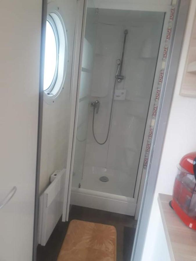 Anne Marie Vous Accueilles Dans Son Logement Familiale Pour 6 Personnes 3 Chambres Confortable Proche D Europa Park A Boofzheim Dans Camping 3 Etoiles Екстер'єр фото