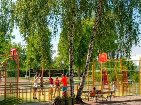 Anne Marie Vous Accueilles Dans Son Logement Familiale Pour 6 Personnes 3 Chambres Confortable Proche D Europa Park A Boofzheim Dans Camping 3 Etoiles Екстер'єр фото