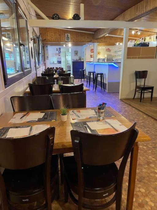 Anne Marie Vous Accueilles Dans Son Logement Familiale Pour 6 Personnes 3 Chambres Confortable Proche D Europa Park A Boofzheim Dans Camping 3 Etoiles Екстер'єр фото