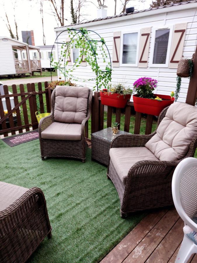 Anne Marie Vous Accueilles Dans Son Logement Familiale Pour 6 Personnes 3 Chambres Confortable Proche D Europa Park A Boofzheim Dans Camping 3 Etoiles Екстер'єр фото